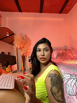 Snapshot of Sol_Miller chatting on February 13, 2025, 11:47 pm Sol Miller online show from February 13, 2025, 11:47 pm
