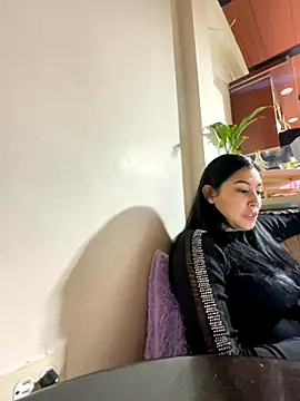 Snapshot of Sol_Miller chatting on September 19, 2025, 12:23 am Sol Miller online show from September 19, 2025, 12:23 am