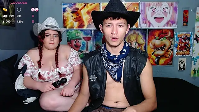 Snapshot of javiandkaty_ chatting on October 27, 2025, 5:33 am javiandkaty online show from October 27, 2025, 5:33 am