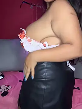 Snapshot of Playful__Princess chatting on February 2, 2025, 1:30 pm Playful  Princess online show from February 2, 2025, 1:30 pm