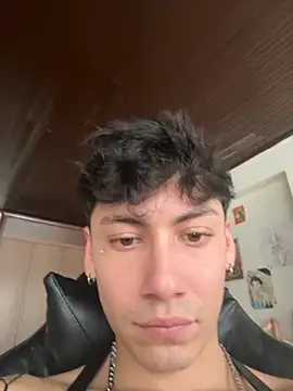 Snapshot of Amahd696 chatting on October 22, 2025, 2:39 pm Amahd696 online show from October 22, 2025, 2:39 pm