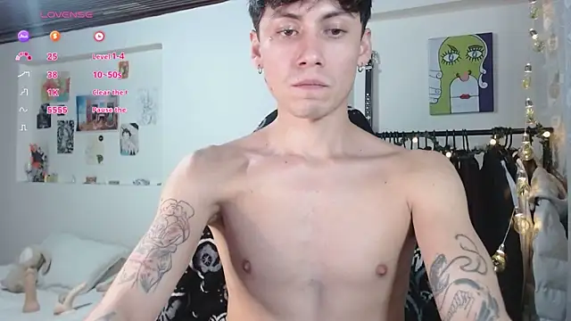 Snapshot of Amahd696 chatting on November 6, 2025, 2:45 am Amahd696 online show from November 6, 2025, 2:45 am