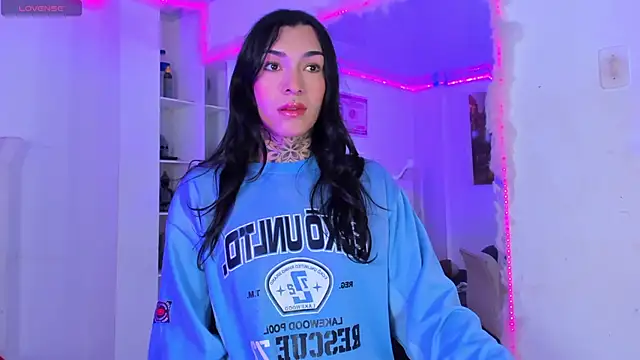 Camila Coxx online show from October 25, 2025, 5:15 am