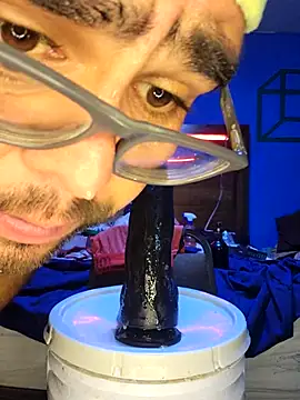 Ricorryxh online show from October 16, 2025, 6:14 am