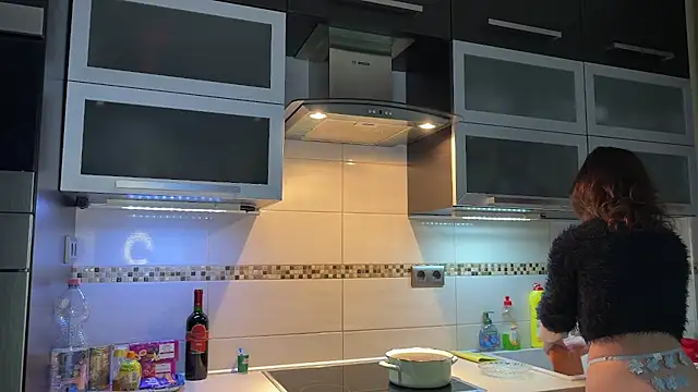 Snapshot of Missy_baby chatting on December 14, 2025, 8:13 pm Missy baby online show from December 14, 2025, 8:13 pm