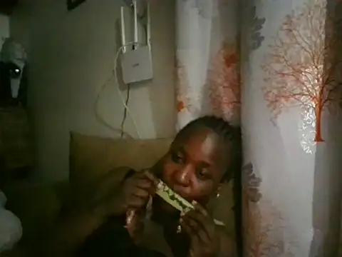 Snapshot of Sonnia_ chatting on January 23, 2025, 8:02 pm Sonnia online show from January 23, 2025, 8:02 pm