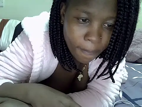 Snapshot of Sonnia_ chatting on December 1, 2025, 11:10 pm Sonnia online show from December 1, 2025, 11:10 pm