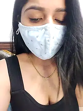 Gloie4u online show from March 6, 2025, 3:13 pm