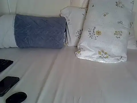 Snapshot of Sweetreena chatting on September 23, 2025, 2:03 am Sweetreena online show from September 23, 2025, 2:03 am