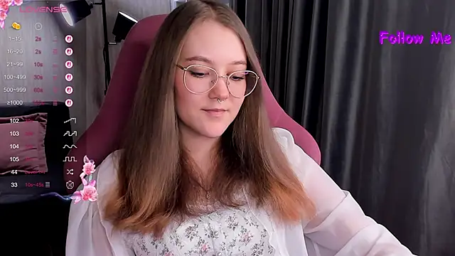 Snapshot of bunny_bubble chatting on November 2, 2025, 11:18 pm bunny bubble online show from November 2, 2025, 11:18 pm