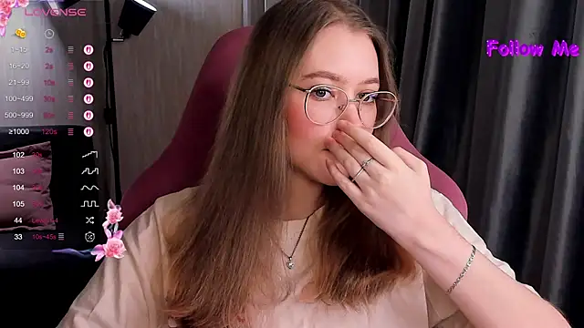 Snapshot of bunny_bubble chatting on November 29, 2025, 10:24 pm bunny bubble online show from November 29, 2025, 10:24 pm