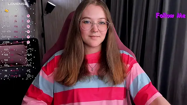 Snapshot of bunny_bubble chatting on December 3, 2025, 10:52 pm bunny bubble online show from December 3, 2025, 10:52 pm