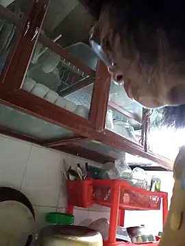 Hotestlove online show from November 12, 2025, 12:33 am