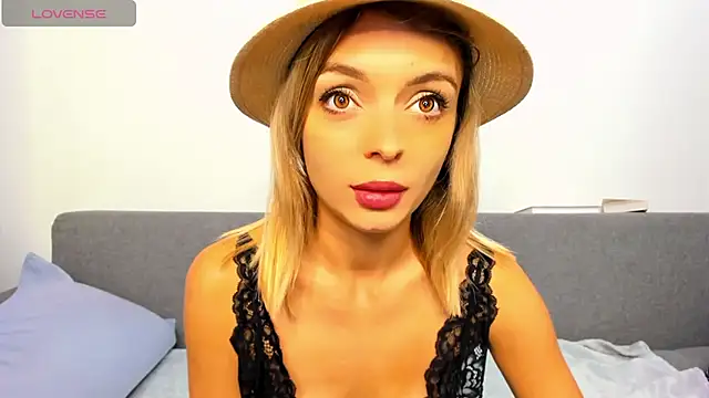 Snapshot of _ellen_meow_ chatting on October 29, 2025, 8:54 pm ellen meow online show from October 29, 2025, 8:54 pm