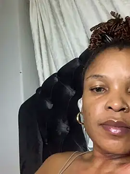 Snapshot of slimcateee chatting on February 22, 2025, 8:31 pm slimcateee online show from February 22, 2025, 8:31 pm