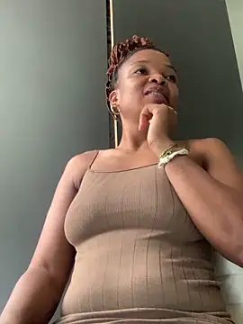 Snapshot of slimcateee chatting on February 23, 2025, 9:44 am slimcateee online show from February 23, 2025, 9:44 am