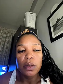 Snapshot of slimcateee chatting on October 22, 2025, 7:02 pm slimcateee online show from October 22, 2025, 7:02 pm