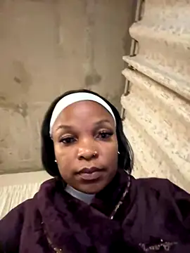 Snapshot of slimcateee chatting on November 17, 2025, 9:42 pm slimcateee online show from November 17, 2025, 9:42 pm