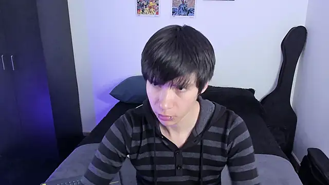 Snapshot of Aventure_Twinks chatting on November 2, 2025, 3:42 am Aventure Twinks online show from November 2, 2025, 3:42 am