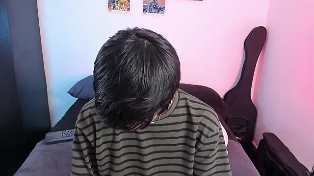 Snapshot of Aventure_Twinks chatting on December 5, 2025, 5:09 pm Aventure Twinks online show from December 5, 2025, 5:09 pm