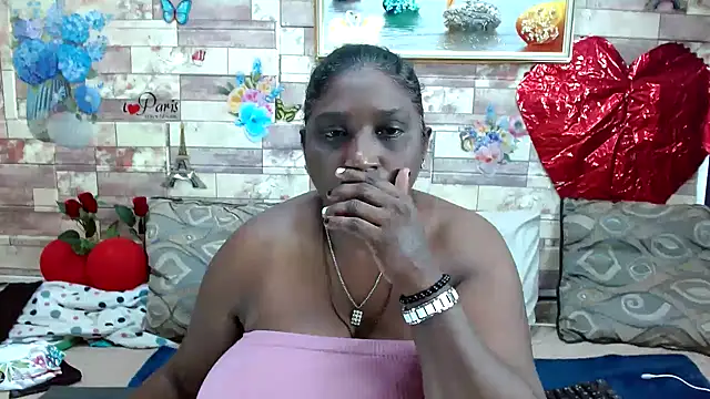 Snapshot of Indian_tracy chatting on February 19, 2025, 10:56 am Indian tracy online show from February 19, 2025, 10:56 am