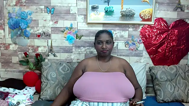 Snapshot of Indian_tracy chatting on February 23, 2025, 11:00 am Indian tracy online show from February 23, 2025, 11:00 am