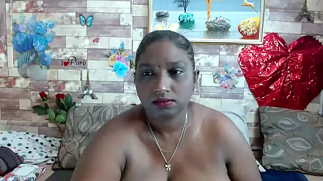 Snapshot of Indian_tracy chatting on March 9, 2025, 8:29 am Indian tracy online show from March 9, 2025, 8:29 am