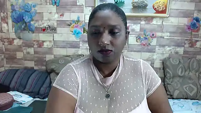 Snapshot of Indian_tracy chatting on September 9, 2025, 10:15 am Indian tracy online show from September 9, 2025, 10:15 am