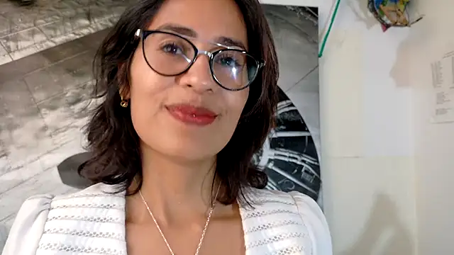 Snapshot of fantasty_nylon chatting on November 25, 2025, 6:41 pm fantasty nylon online show from November 25, 2025, 6:41 pm