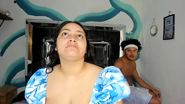 Snapshot of Hells_bells chatting on October 7, 2025, 12:13 pm Hells bells online show from October 7, 2025, 12:13 pm