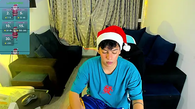 Snapshot of Franco_Rizzo_ chatting on December 31, 2024, 12:00 am Franco Rizzo  online show from December 31, 2024, 12:00 am