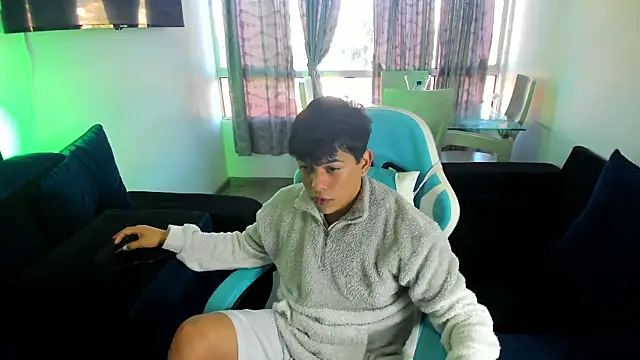 Snapshot of Franco_Rizzo_ chatting on January 22, 2025, 9:21 pm Franco Rizzo  online show from January 22, 2025, 9:21 pm