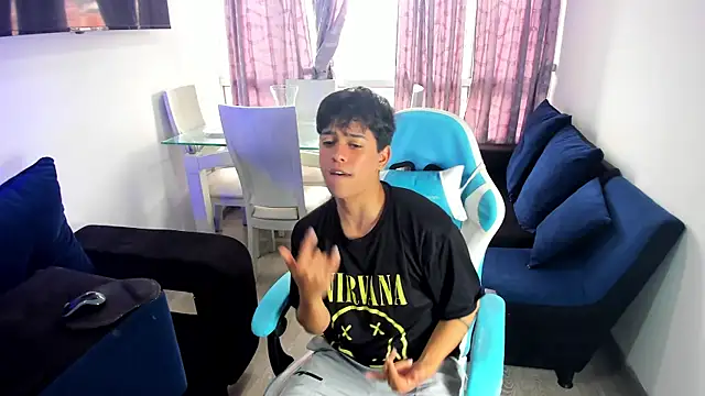 Snapshot of Franco_Rizzo_ chatting on January 25, 2025, 9:14 pm Franco Rizzo  online show from January 25, 2025, 9:14 pm