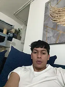 Snapshot of Franco_Rizzo_ chatting on October 18, 2025, 6:58 am Franco Rizzo  online show from October 18, 2025, 6:58 am