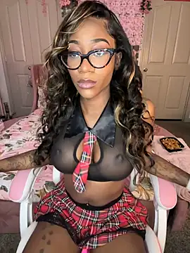 VixenCapri online show from December 30, 2024, 7:00 pm