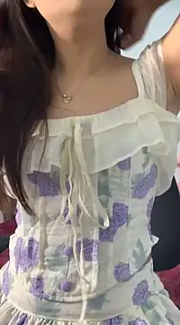 Snapshot of Hoanami chatting on March 8, 2025, 10:32 am Hoanami online show from March 8, 2025, 10:32 am