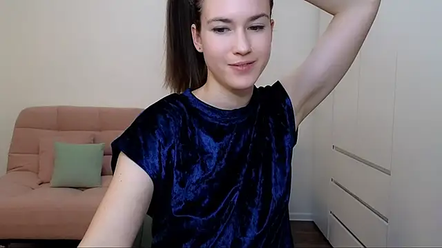 Snapshot of AliciaNewell chatting on December 28, 2024, 1:59 pm AliciaNewell online show from December 28, 2024, 1:59 pm