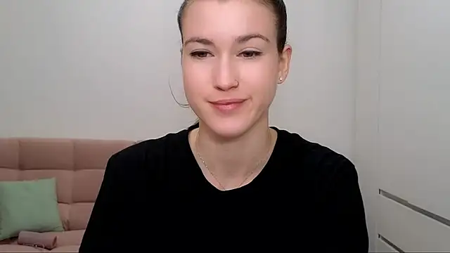 Snapshot of AliciaNewell chatting on January 10, 2025, 8:18 am AliciaNewell online show from January 10, 2025, 8:18 am