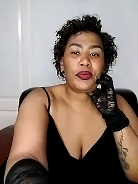 KINKYTEE20 online show from November 24, 2025, 7:46 pm