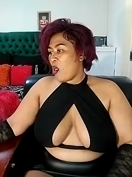 KINKYTEE20 online show from November 27, 2025, 6:10 pm