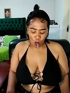 KINKYTEE20 online show from December 3, 2025, 7:56 pm