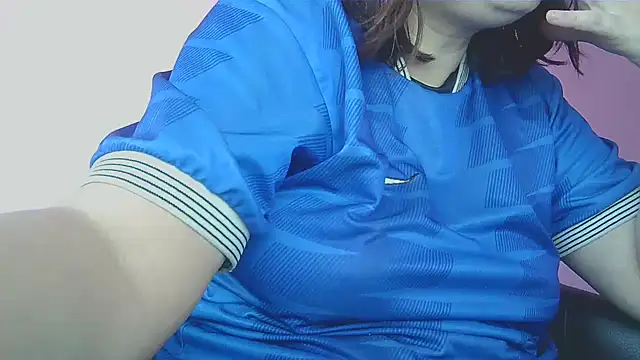 Snapshot of Lucinka1 chatting on December 2, 2024, 1:02 pm Lucinka1 online show from December 2, 2024, 1:02 pm