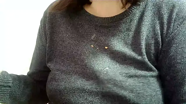 Snapshot of Lucinka1 chatting on January 24, 2025, 5:11 pm Lucinka1 online show from January 24, 2025, 5:11 pm