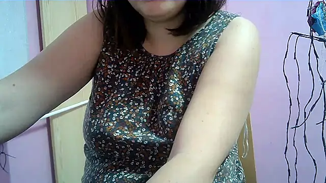 Snapshot of Lucinka1 chatting on February 2, 2025, 2:45 pm Lucinka1 online show from February 2, 2025, 2:45 pm