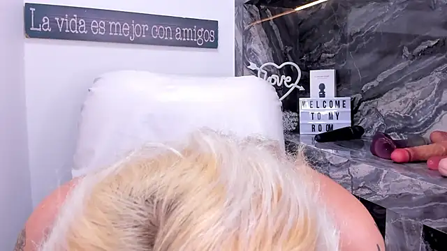 miss danika online show from February 3, 2025, 5:14 pm