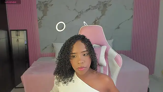 lia 16 online show from February 5, 2025, 3:31 pm