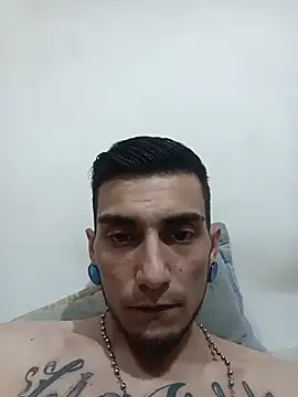 Snapshot of Bogotano1312 chatting on November 27, 2025, 10:23 pm Bogotano1312 online show from November 27, 2025, 10:23 pm