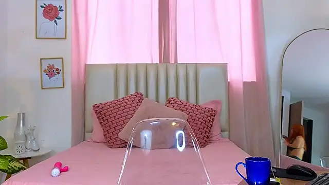 KristennBlue online show from February 4, 2025, 6:38 pm