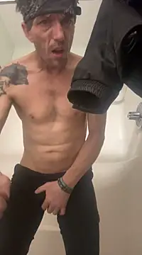 Snapshot of Followthepiper chatting on January 31, 2025, 5:10 pm Followthepiper online show from January 31, 2025, 5:10 pm