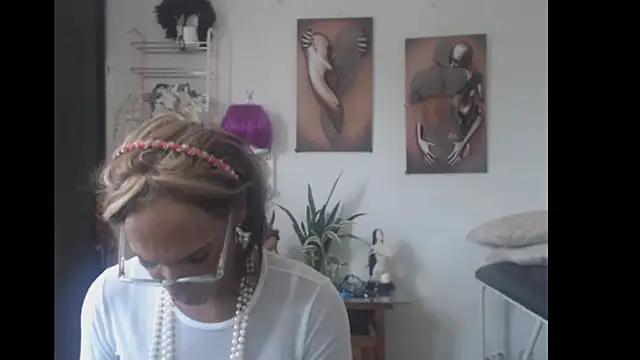 Snapshot of bardotbigcockts chatting on March 6, 2025, 6:59 pm bardotbigcockts online show from March 6, 2025, 6:59 pm